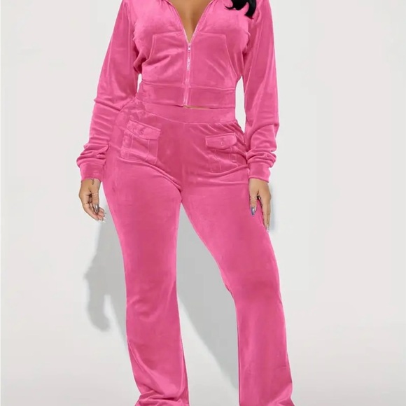Pretty in Pink - The Ultimate Velour Lounge Set - Picture 4 of 7
